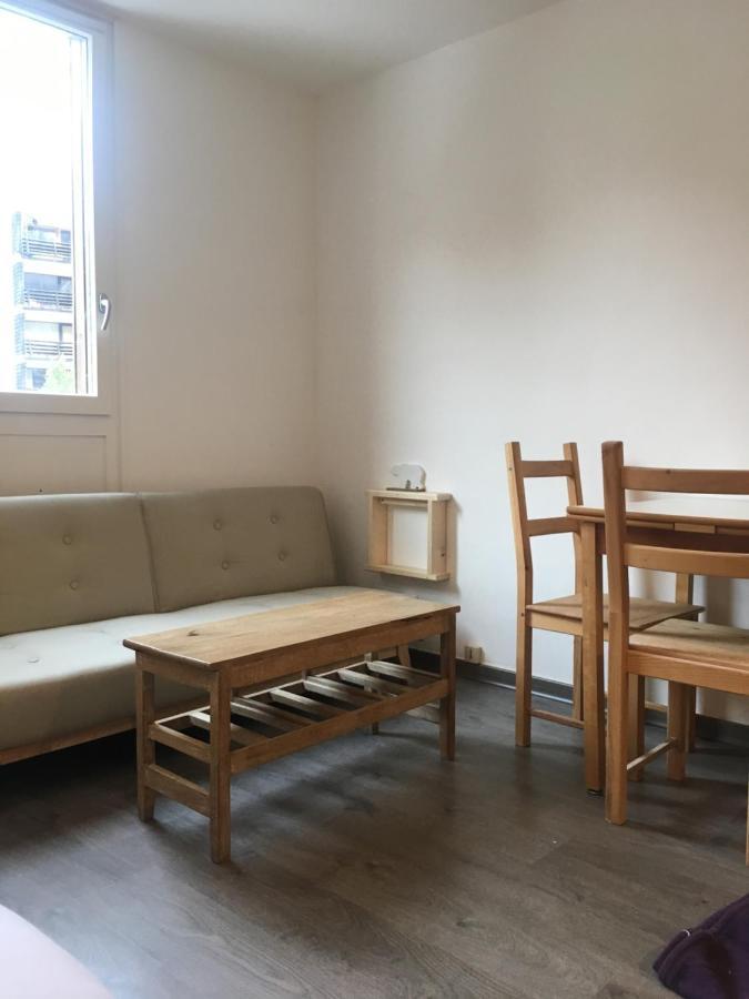 Des Eterlous Apartment